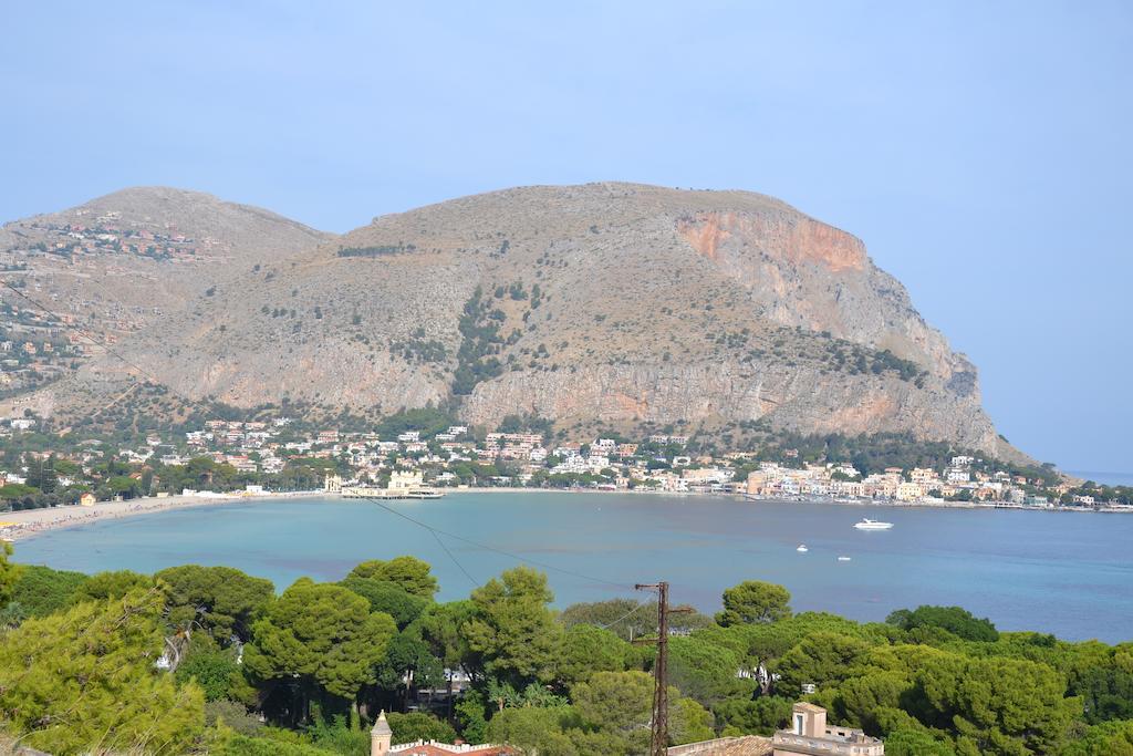 Mondello Holidays Habitación foto