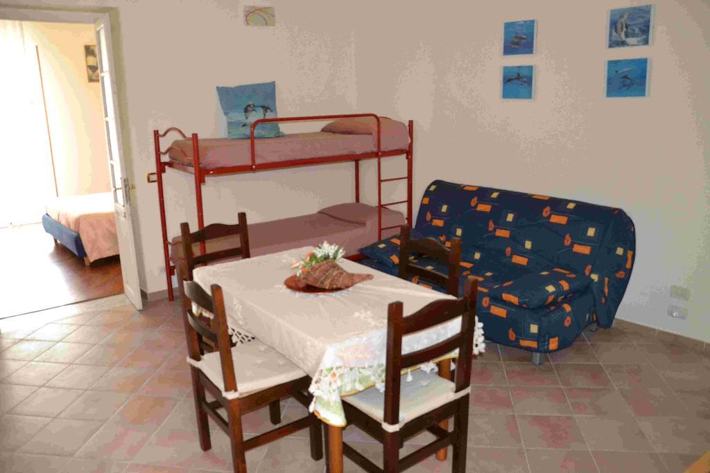 Mondello Holidays Habitación foto
